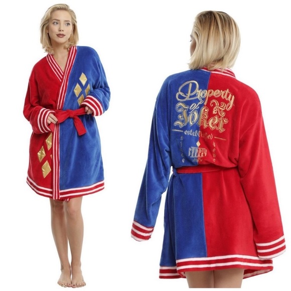 Property of joker bathrobe - Picture 3 of 3